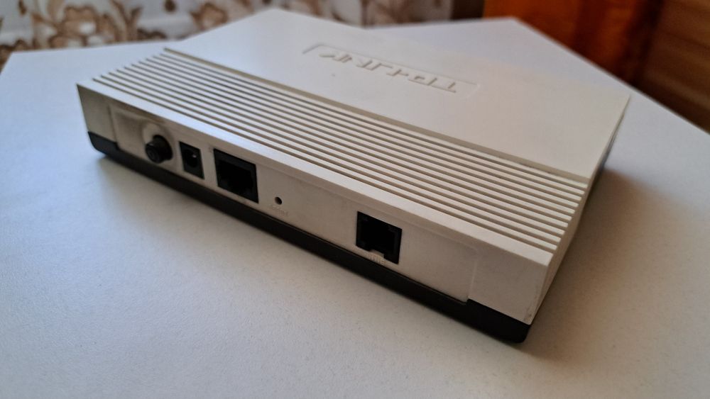 Модем и сетевые аксессуары