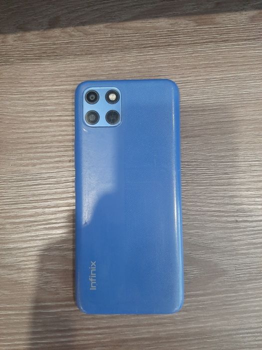 Продаю infinix smart 6