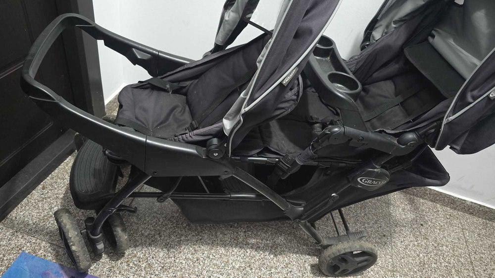 Cărucior dublu GRACO, ajutor real pt parinti cu doi copii mici