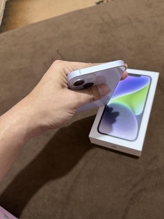IPhone 14 Purple