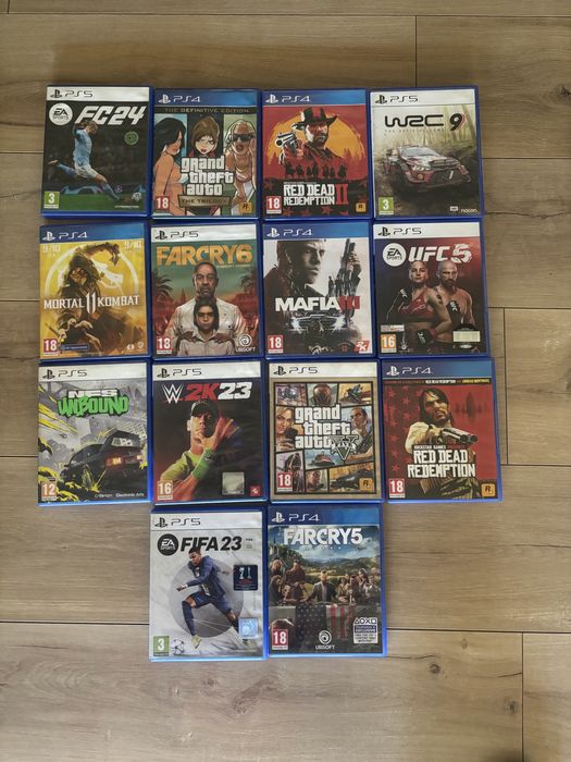 PS5 с 14 игри и 2 джойстика