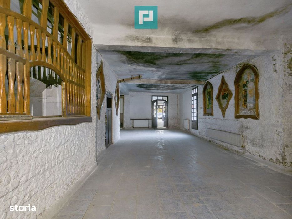 Proprietate impresionantă Sântana - 3500 mp utili