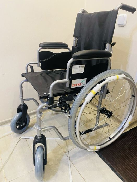 Инвалидное кресло