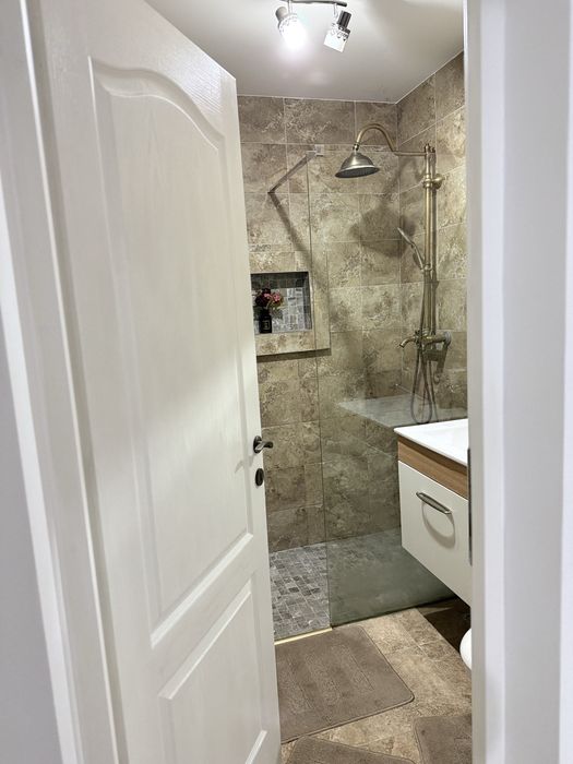 Apartament 3 camere de inchiriat zona ACR