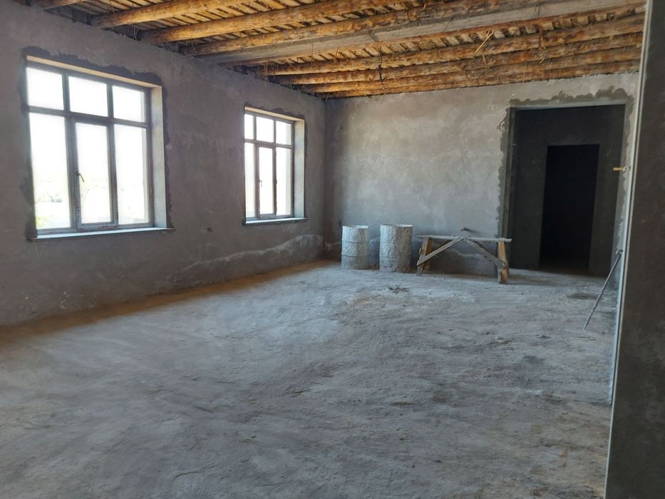 Продаётся дом 5.5 соток. Амир Тимур. Ор-р: база МЧС, напротив Карасу 1