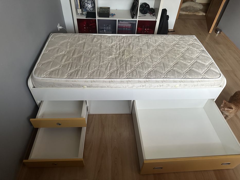 Легло 90/190 с матрак + 2 чифта сплани комплекта