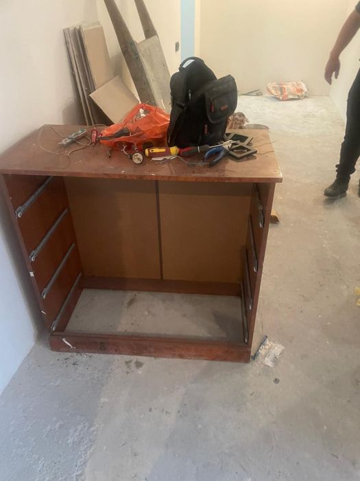 Продам спальный гарнитур