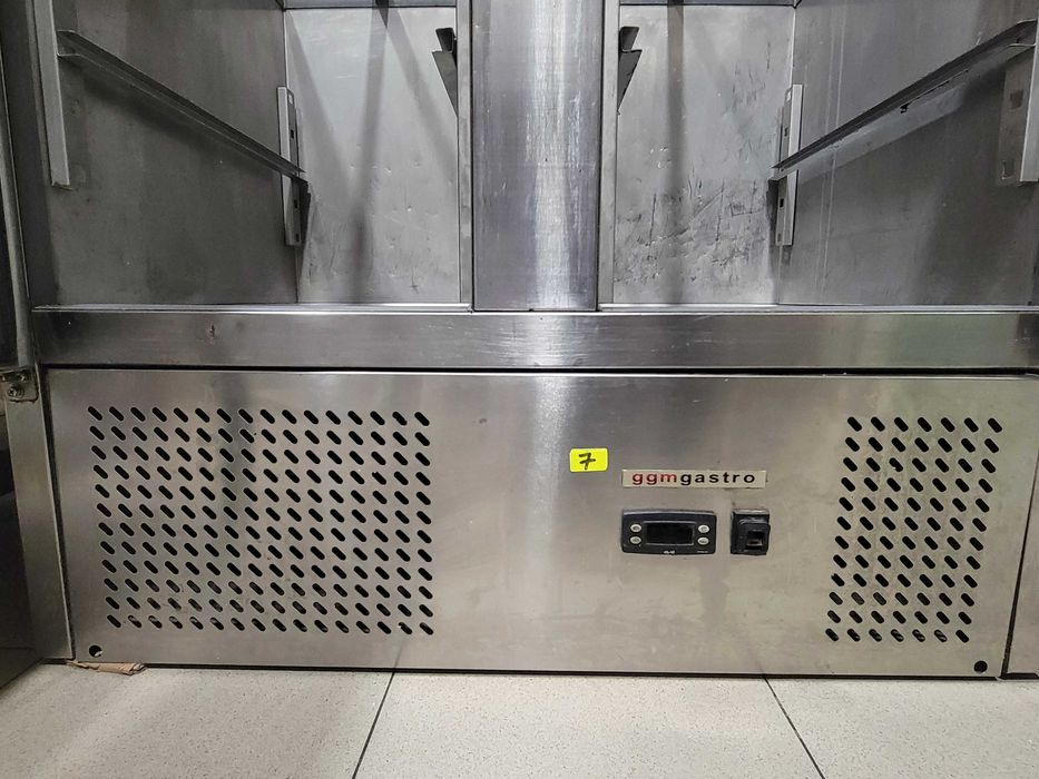 Салатен бар (витрина)