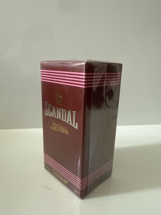 Parfum scandal jean paul gaultter