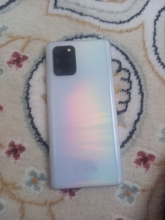 Самсунг галакти с10 lite