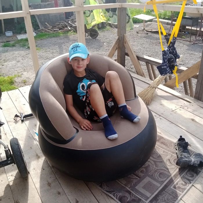Надувное кресло для отдыха