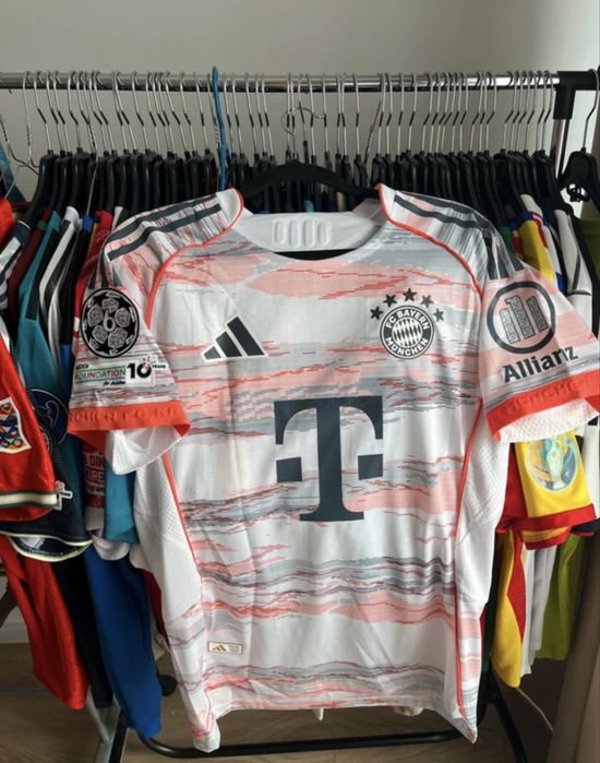Tricou de fotbal Bayern Munchen Adidas cu Harry Kane 9 marime M UCL