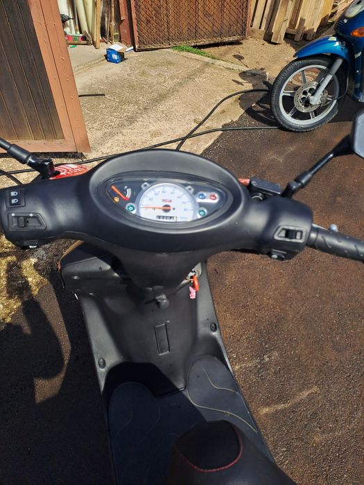 Скутер TGB 50куб