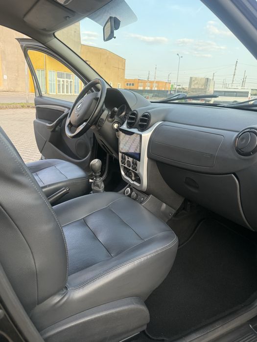 Dacia •duster •preatige •4x4 •navi/gps• clima• piele •2011 euro 5• 1.5dci
