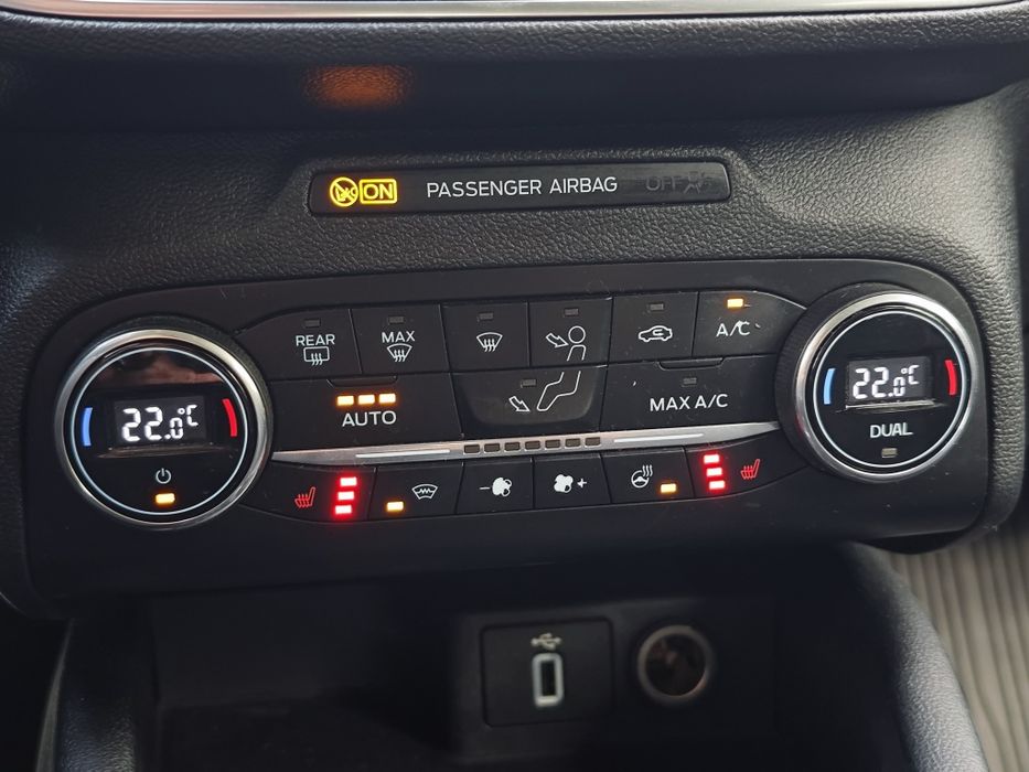 Ford Focus Titanium 1.0 Ecoboost 125cp