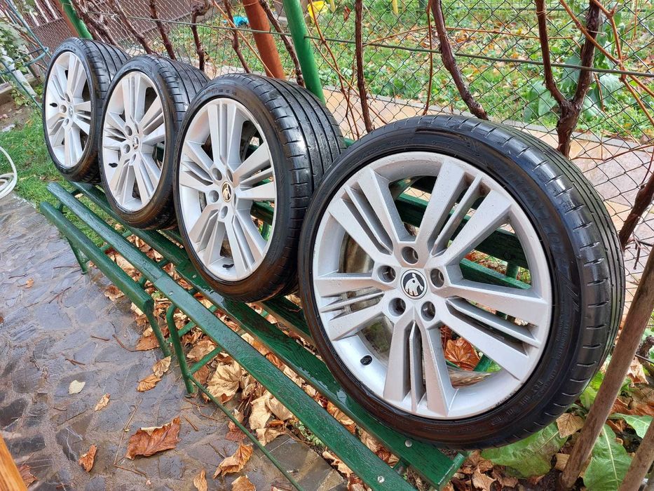 Jante aliaj R18 skoda octavia cu anvelope DUNLOP vara 225 40 ZR18