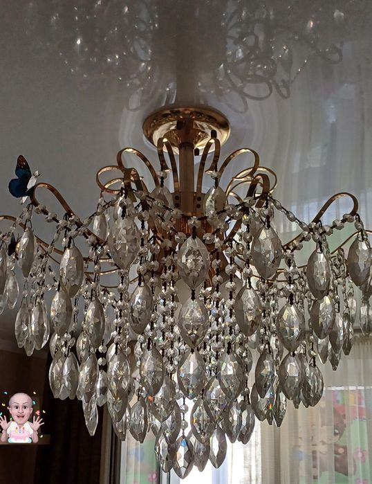 Продам люстру в хорошем состоянии