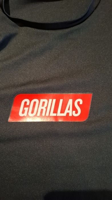 Tricou de vara de la Formația Gorilas