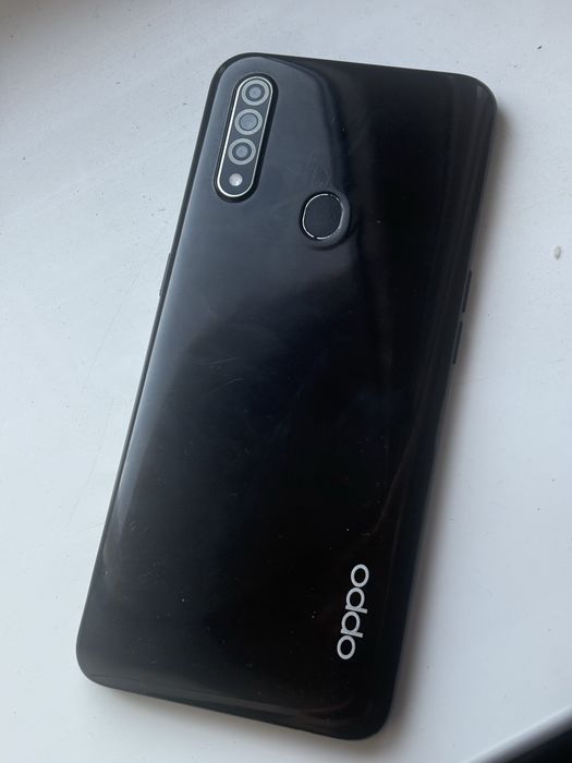 Oppo A31.