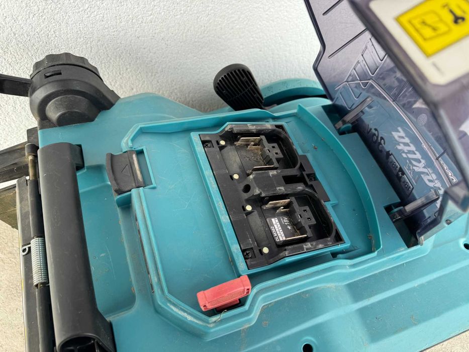 Косачка за трева - Makita 2x18V/ 36V li ion (solo)