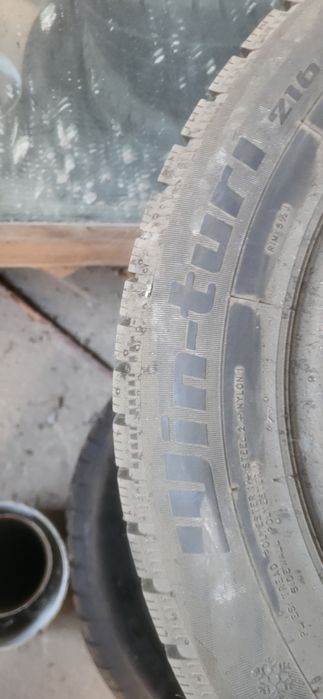 Автошины зимние отличные