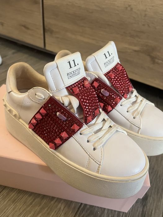 Кецове Valentino