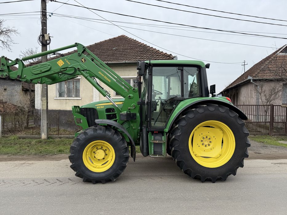 Vând tractor john deere 6230 cu încarcator frontal