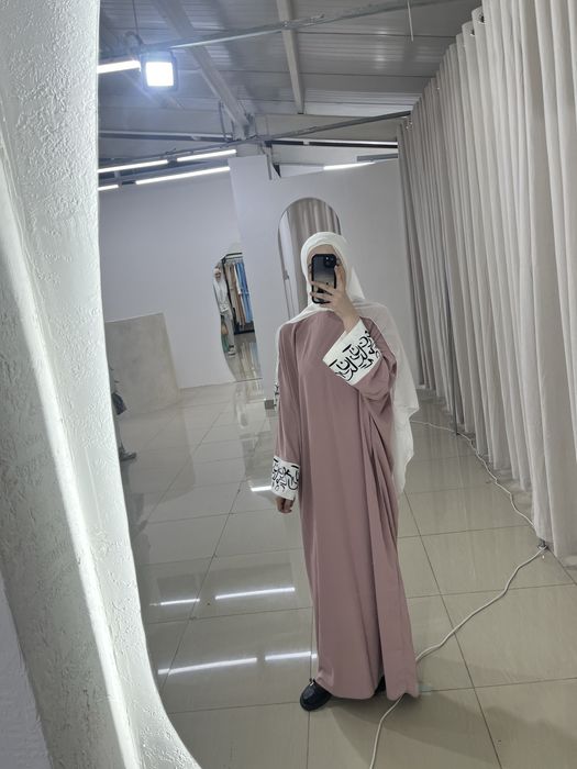 Платье с платком