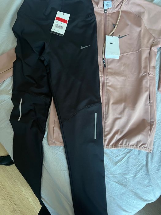 Черен Клин Nike жена