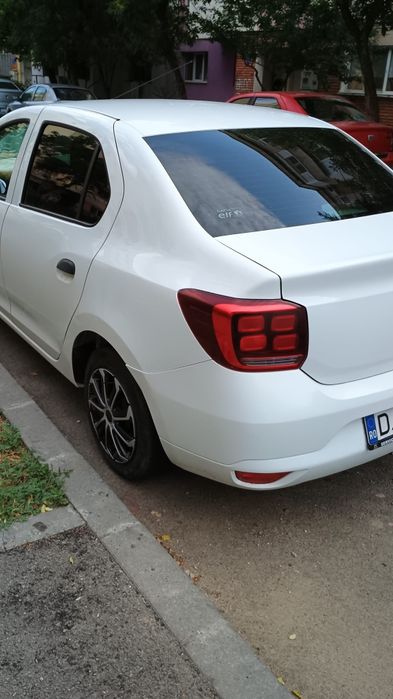 Vând Dacia Logan 2017