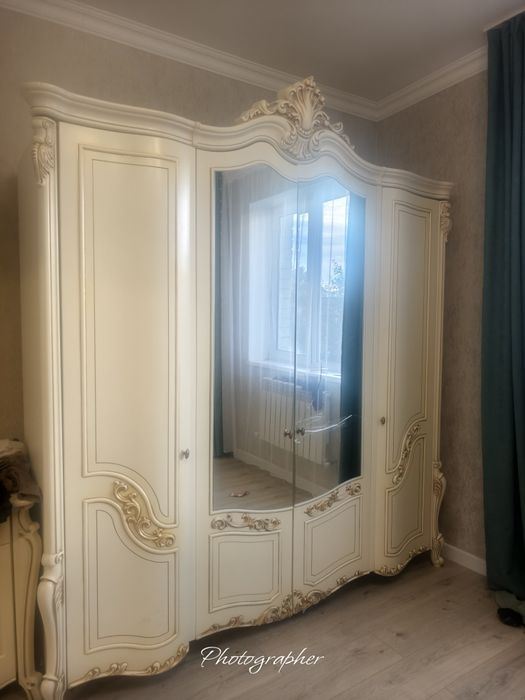 Продам спальный гарнитур