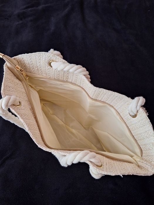 Лятна бежова чанта