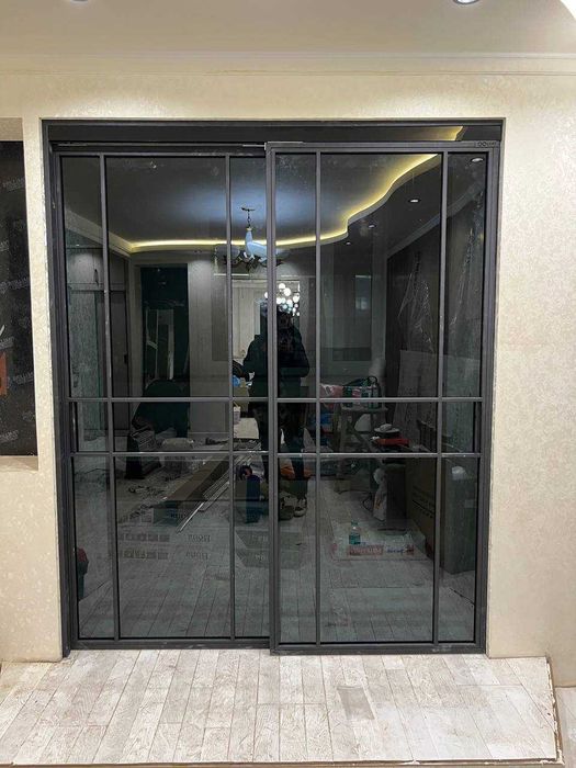 Раздвижные двери и перегородки в стиле лофт / Душевые кабины