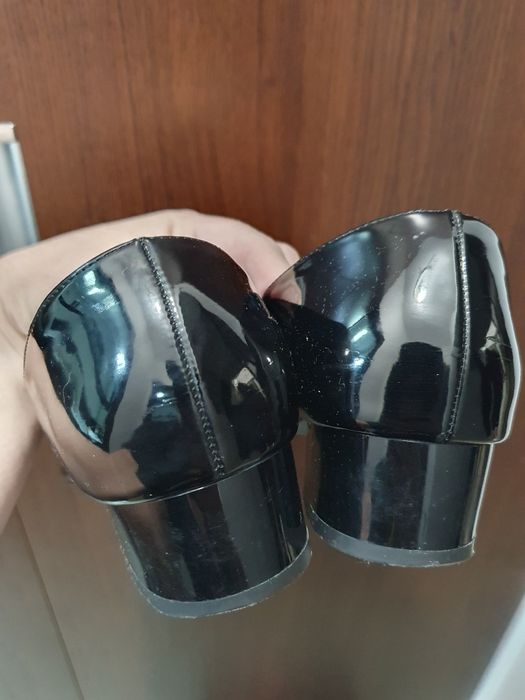 Pantofi piele ecologica lacuita nr 38