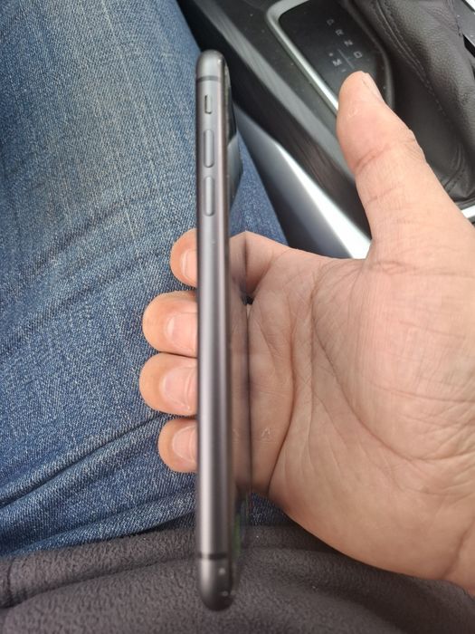 IPhone 11,128 продам