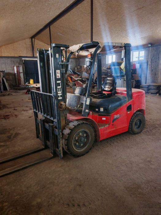 Погрузчик хели китай