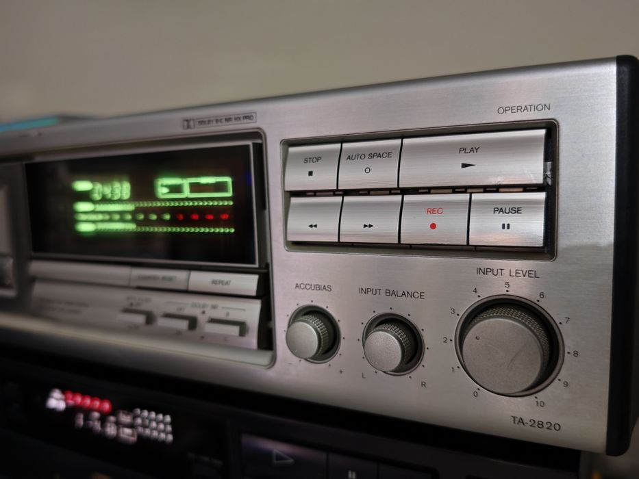 Deck Onkyo TA-2820 argintiu