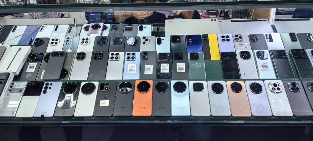 Oneplus 15 12/256 Gb sotiladi