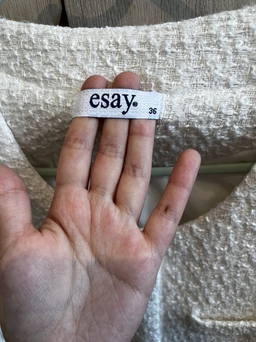 Твидовый белый пиджак