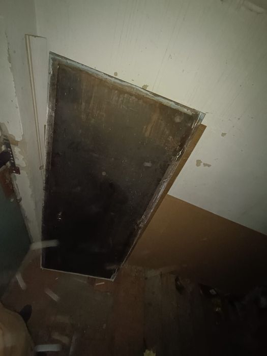 Продам дверь в хорошем состоянии