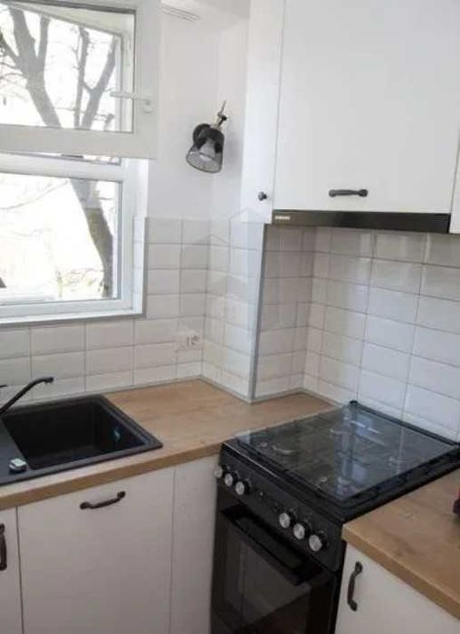 Дава се под наем Едностаен апартамент в Бургас, Победа - 30 кв.м за 163.2 € - Снимка #3