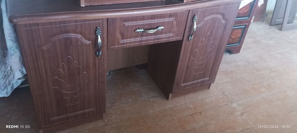 Mebel komplekt spalni 2 ta tumba 1 ta pardoz oyna