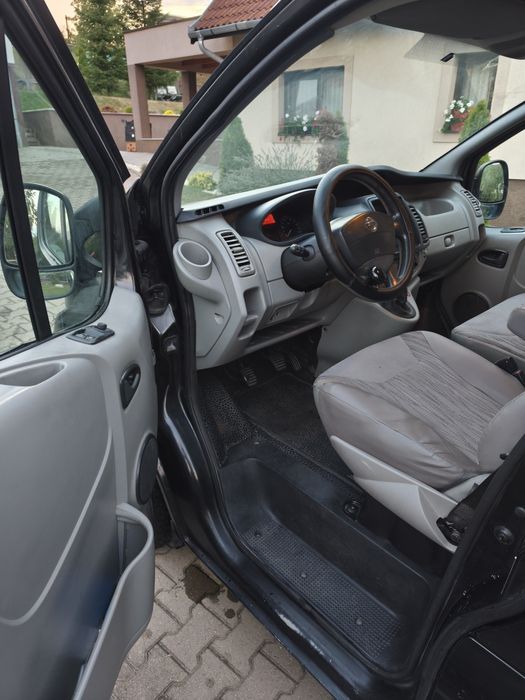 Nissan Primastar Trafic Vivaro