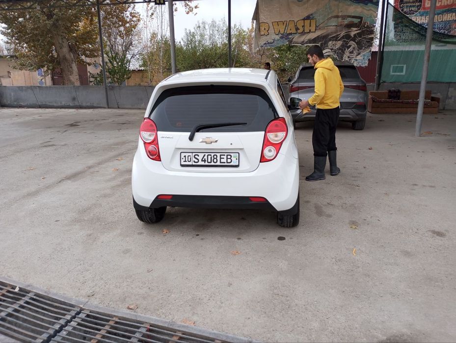 Спарк сотилади газда