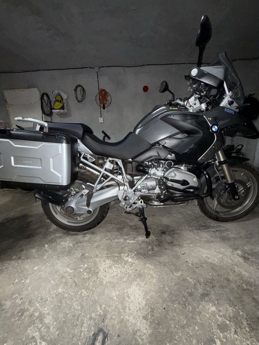 VÂND SAU SCHIMB CU BMW S 1000 RR SI ofer diferenta