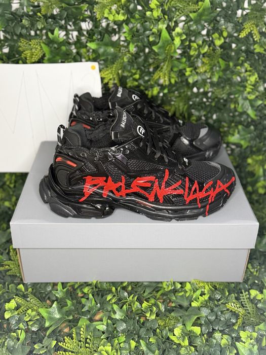 Adidași/Sneakers Balenciaga Runner graffiti edition