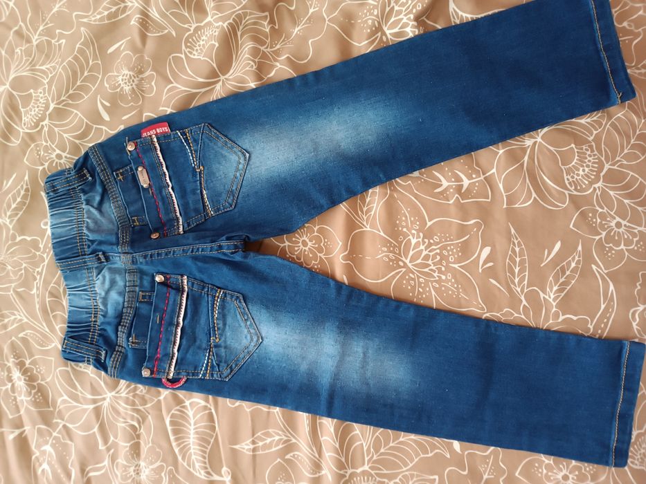 Детски дънки 4г.