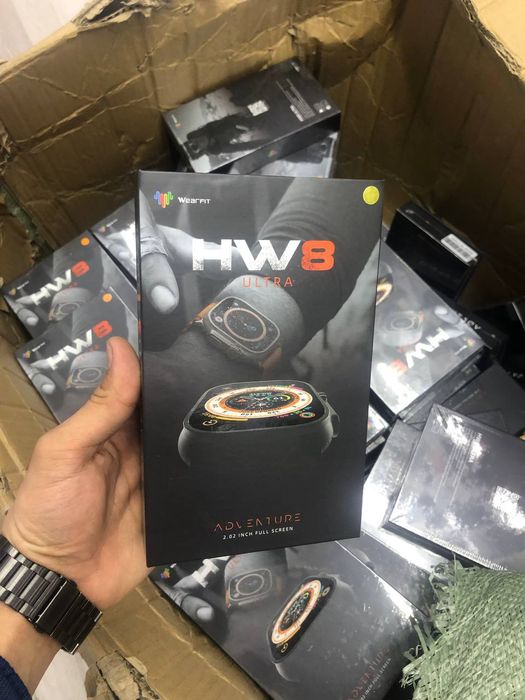 I watch ultra 8  gold orange qora silver ranglari bor