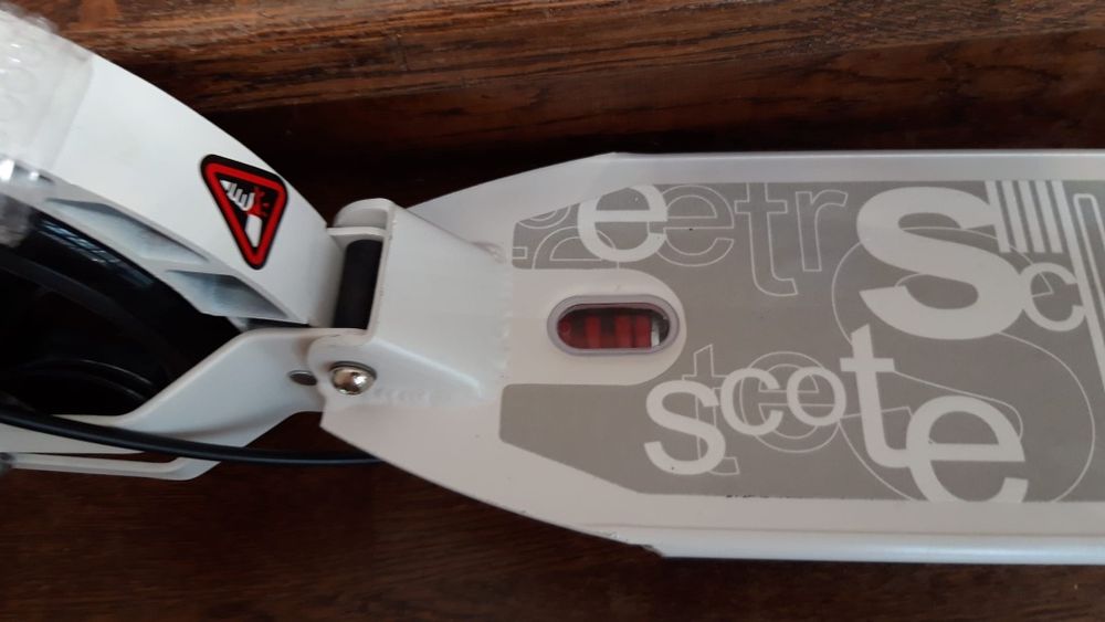 Trotineta adulti 2 amortizoare. Frana de mana. 100 kg. Noua!