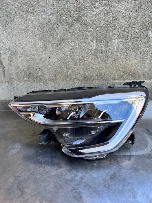 Far stanga full led Renault Arkana cod 260683632R